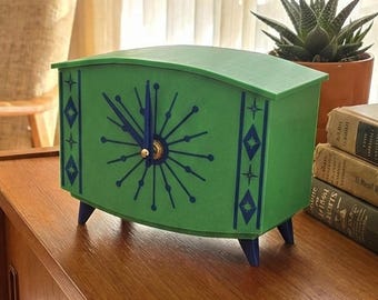 Retro Mid Century Modern StarCrest Desk Clock Atomic Starburst Clock Space Age Home Decor Made in USA MCM MIdmod Gift