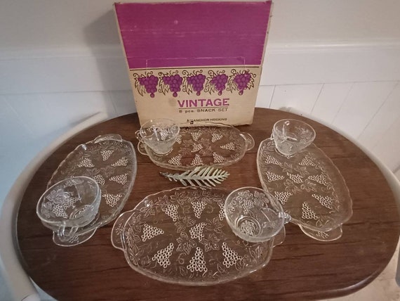Vintage 1950s Anchor Hocking Crystal 8 Piece Snack Set Vintage 1950s Anchor Hocking Crystal 8 Piece Snack Set