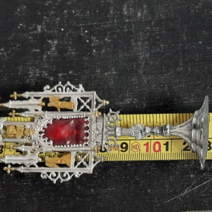 Religieus antiek Frans miniatuur Monstrance verzilverd tin ostensorium met reliek monstrans image 8