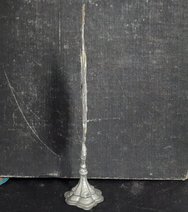 Religieus antiek Frans miniatuur Monstrance verzilverd tin ostensorium met reliek monstrans image 5