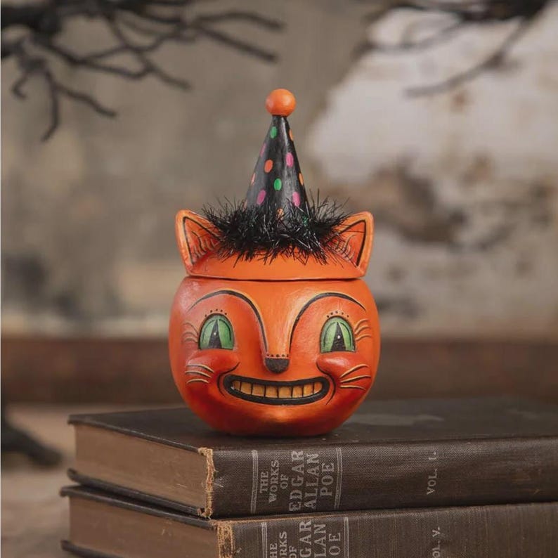 Bethany Lowe Cat
