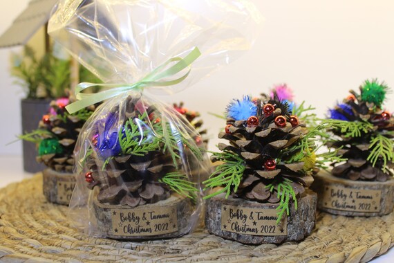 Winter Wedding Party Gifts, Christmas Bulk Gifts, Holiday Party