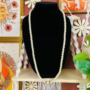 Vintage Faux Pearl Necklace Cream Colored Acrylic Beads Crystal Accent Retro