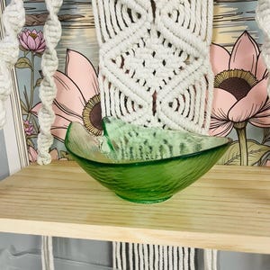 Midcentury Green Glass Candy Dish, Vintage Textured Bowl, MCM Style, Retro Home Accessories, Glass Decor, Colorful Decor Accent