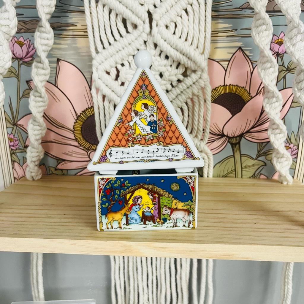 Hutschenreuther Music Box, Nativity Scene, Christmas Music Box, Porcelain Collectible, Holiday Decor, Christmas Gift