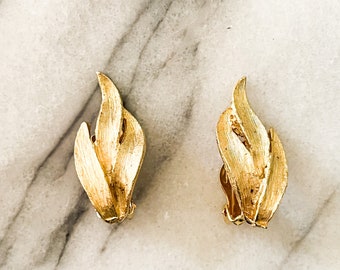 Vintage Leaf Earrings Gold Clip On Statement Glam Holiday Party Gift for Her Women Wife Mother Friend