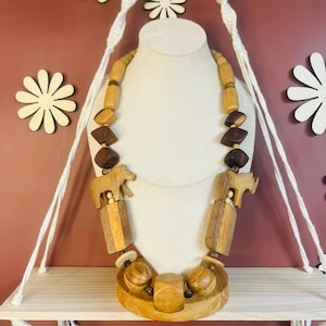Wood Safari Animal Necklace Chunky Carved Wooden Beaded Boho Eclectic Style