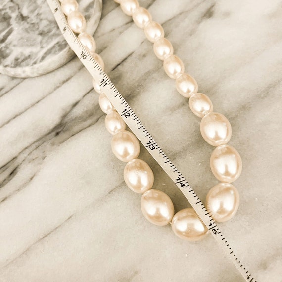 Vintage Anne Klein Faux Pearl Necklace Chunky Pin… - image 4