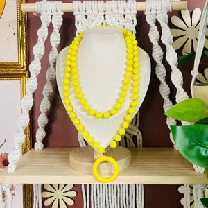 Groovy Vintage Acrylic Necklace Yellow Beaded Retro Mod Style Jewelry