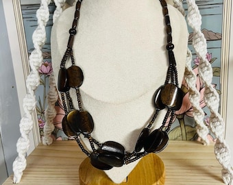 ボヘミアンシック　ヴィンテージのマルチストランド木製ビーズネックレス ボヘミアンシック ヴィンテージのマルチストランド木製ビーズ