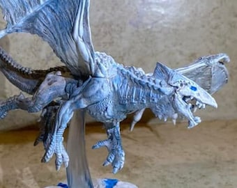 Painted Nolzur's Young White Dragon