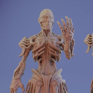 Op de afbeelding: Een 3D-geprint miniatuur van een skeletfiguur dat een gescheurde robe draagt. De figuur heeft een humanoïde vorm met een skeletstructuur die zichtbaar is onder de robe. De figuur is geposeerd met één arm omhoog en de andere arm naar de zijkant gestrekt. Het miniatuur is geprint in een lichtbruine kleur en is klaar om te worden geschilderd.