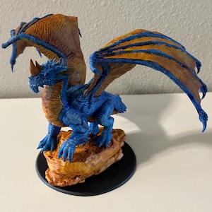 Op maat gemaakte 3D-geprinte blauwe draak (jong, volwassen of oud)