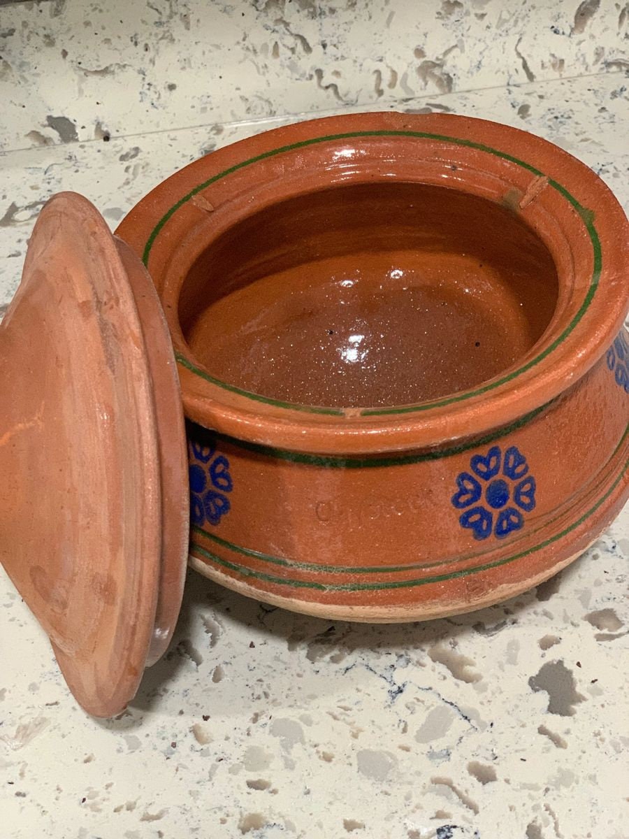 Terracotta / Clay Cooking and Serving Pot. Hand Made, Unglazed handi. 2 Lts  /1.5 Lts/0.8 Lt. Microwave Friendly 
