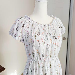 Vestido Ellie, modelo camponês com mangas bufantes e cintura elástica - Molde de costura digital em PDF