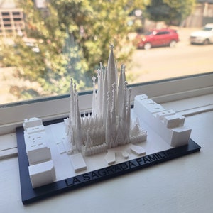 3D-Printed SAGRADA FAMILIA Replica Model Eco-designed Barcelona Gaudi Spain Cathedral Monument Landmark Souvenir by MiniCity3D image 2