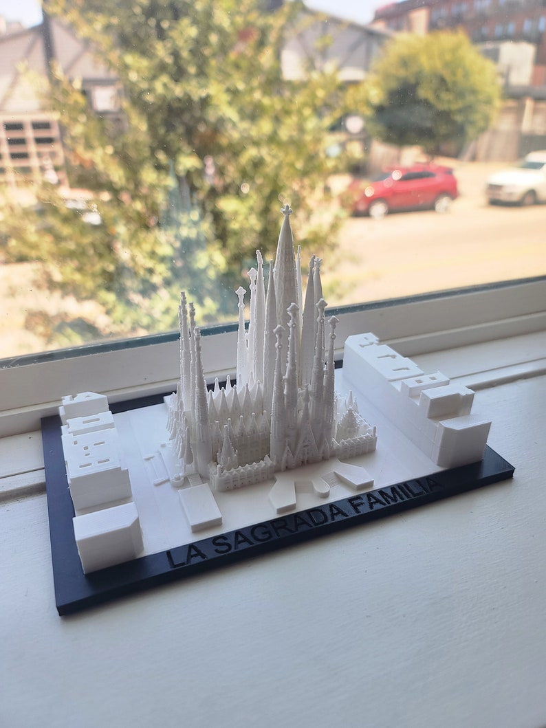 3D-Printed SAGRADA FAMILIA Replica Model Eco-designed Barcelona Gaudi Spain Cathedral Monument Landmark Souvenir by MiniCity3D image 2