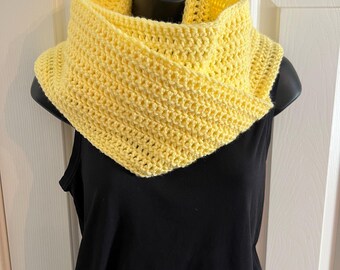 Hand Crocheted Baby Yellow Scarf: Warm Winter Tassel Scarf