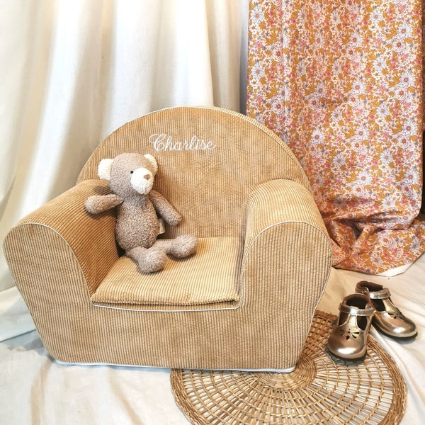 Customizable children's armchair in velvet