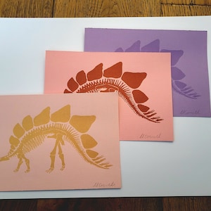 Impresión de dinosaurio A5 Colección Oro metálico Morado Cobre Rosa Serigrafía firmada Estegosaurio
