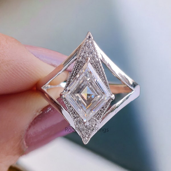 1.65 CT Kite Cut Colorless Moissanite Gold Ring Art Deco Vintage Ring Set Anniversary Engagement Ring Bridal Wedding Ring Split Band, R228