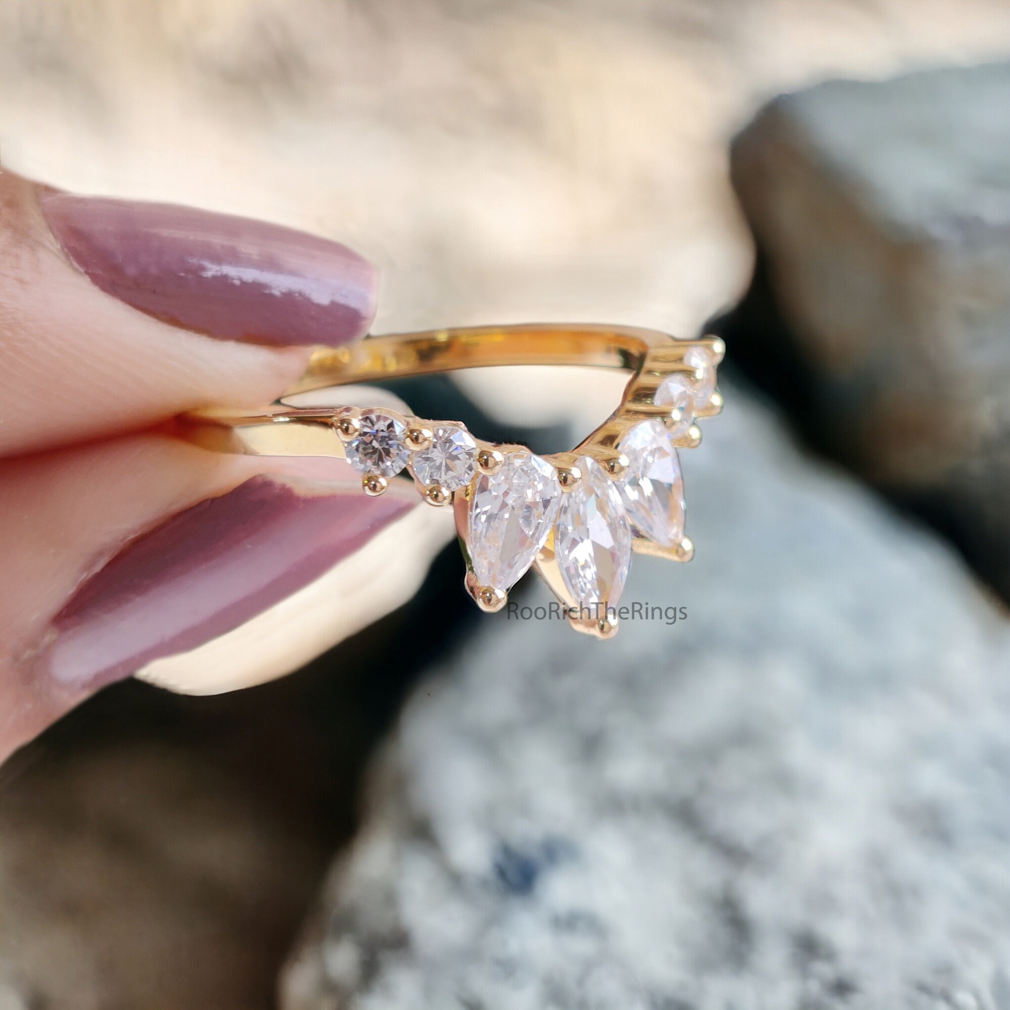 Curved Wedding Band Women Vintage Solid 14K Yellow Gold Moissanite ...