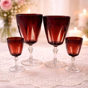 Copas de vino tinto rubí y copas de aperitivo vintage Luminarc - France Crystal Elegance