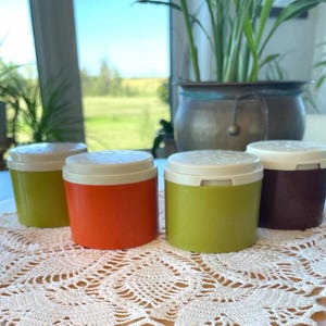 Vintage Tupperware Spice Containers Set #1308 – Stacking Harvest Colors with Shaker Lids, 1970s Retro Kitchen Storage