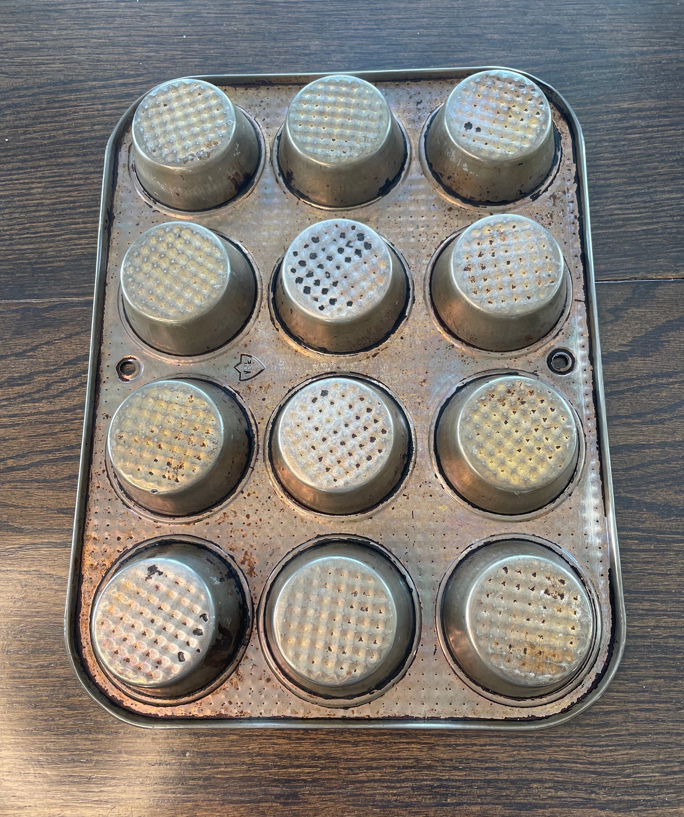 Vintage GSW Waffle Pattern Muffin Tin - Bake-rite Tinware, Made in ...