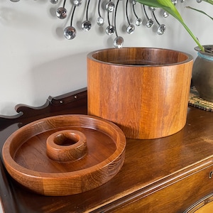 Dansk Teak Ice Bucket by Jens Quistgaard – Mid Century Danish Modern Barware – IHQ Staved Wood Ice Bucket with Lid – 1960s MCM Decor
