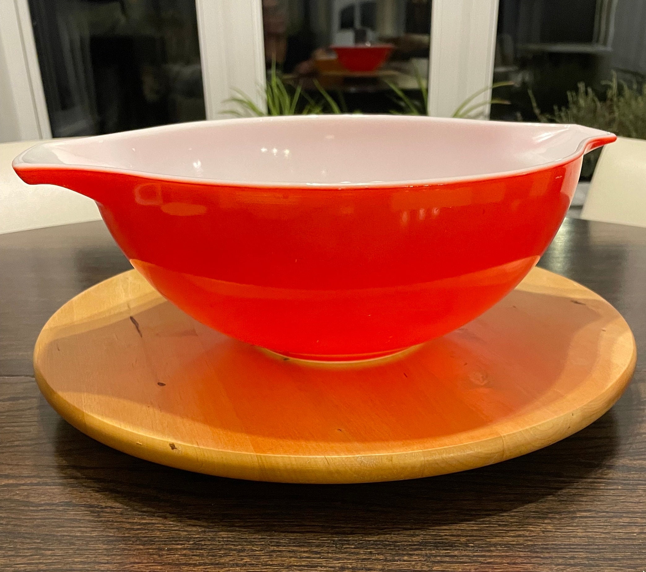 Smart Essentials 4-quart Mixing Bowl, Red Plastic Cover