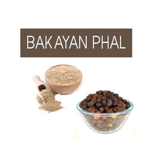 May include: A wooden bowl filled with ground Bakayan Phal, a spice, and a wooden scoop with more ground spice. A glass bowl filled with whole Bakayan Phal berries.