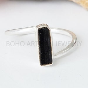 Raw Black Tourmaline Twisted Ring, Bar Tourmaline Ring , Black Tourmaline Pencil For Women, Natural Rough Stone, Handmade Ring, Gift For Her