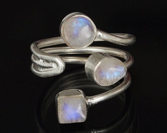 Rainbow Moonstone Ring, Three Stone Ring, Cabochon Jewelry, 925 Sterling Silver, Moonstone Jewelry, Handmade Ring, Crytal Ring, Gift For Her