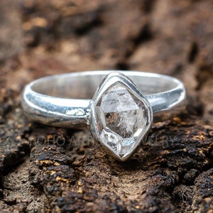 Raw Herkimer Diamond Ring, Herkimer Diamond Jewelry, Raw Crystal Ring for Her, Stacking Ring, Uncut Diamond Ring, April Birthstone, Gift