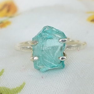 Raw Blue Apatite Ring, Raw Crystal Ring, Silver Handmade Ring, Boho Ring, Natural Apatite, Rough Stone Ring - Birthday Gift For Her
