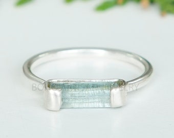 Raw Aquamarine Bar Ring, Thin Bar Ring, Stackable Jewelry, Dainty Bar Ring, Natural Aquamarine Ring, March Birthstone Jewelry, Gift for her