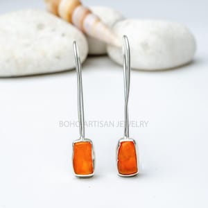 Roher Opal Tropfen Ohrringe, äthiopischer Feueropal Ohrring, Baumeln Ohrringe, Silber Ohrring, Geschenk für sie, Opal Schmuck, Weihnachtsgeschenk