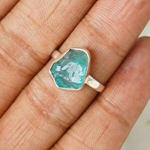 Raw Apatite Ring, Blue Apatite Crystal Ring, Silver Handmade Ring, Boho Ring, Natural Apatite, Rough Stone Ring - Birthday Gift For Her