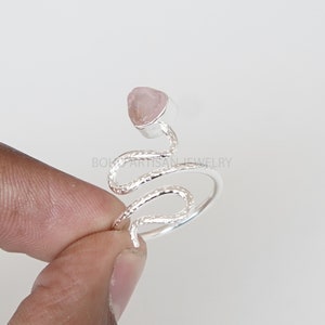 Raw Rose Quartz Snake Ring, Sterling Silver Adjustable Ring, Handmade Boho Artisan Ring, Healing Crystal, Raw Gemstone Jewelry, Gift For Her imagem 3
