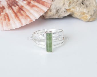 Raw Green Tourmaline Bar Ring, Pencil Stick Ring, Adjustable Tourmaline Stick Ring, October Birthstone, Raw Crystal Ring - Gift for Her