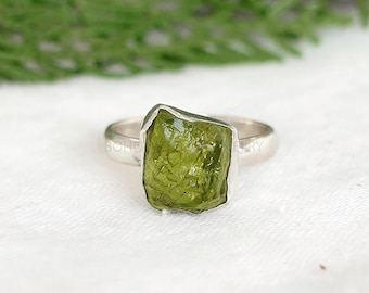 Rå Peridot Sterlingsilverring: Boho stapelband