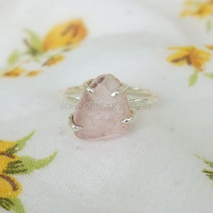 Raw Rose Quartz Ring, Natural Pink Quartz Ring, Silver Handmade Ring, Boho Ring, Healing Crystal Ring, Rough Stone Ring - Gift For Her
