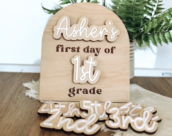 Interchangeable First Day of School Sign - Customizable Names - Reusable Sign for Family - 1st through 6th Grade