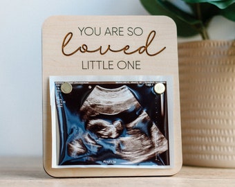 Wooden Ultrasound Picture Display | New Mom Keepsake | Parents-To-Be Pregnancy Gift | Ultrasound Photo Frame