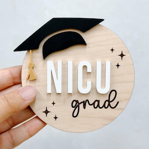 Accesorio para fotos de graduados de la UCIN / Letrero de graduación de la UCIN / Placa con birrete de graduación de la UCIN / Recuerdo de bebé prematuro