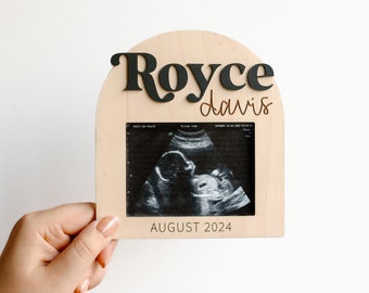 Personalized Magnetic Ultrasound Picture Frame | Custom Baby Name Announcement | Pregnancy Announce | New Parent Gift | Refrigerator Magnet