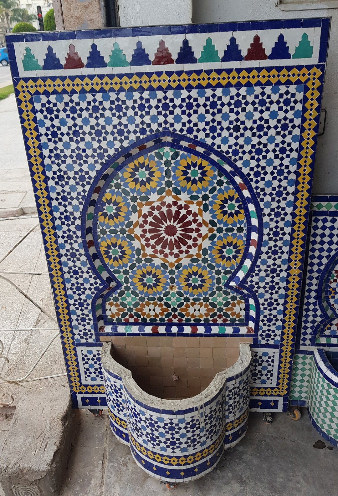 Handmade Moroccan Mosaic Fountain traditional Garden Decors fontaine handmade-moroccan-mosaic-fountain-traditional-garden-decors-fontaine