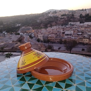 Moroccan Cooking Tagine-Traditional Moroccan Pottery Tagine-Ceramic Cooking & Serving Pot-Tangine-Ceramic Cookware-Unleaded Pottery Tagine