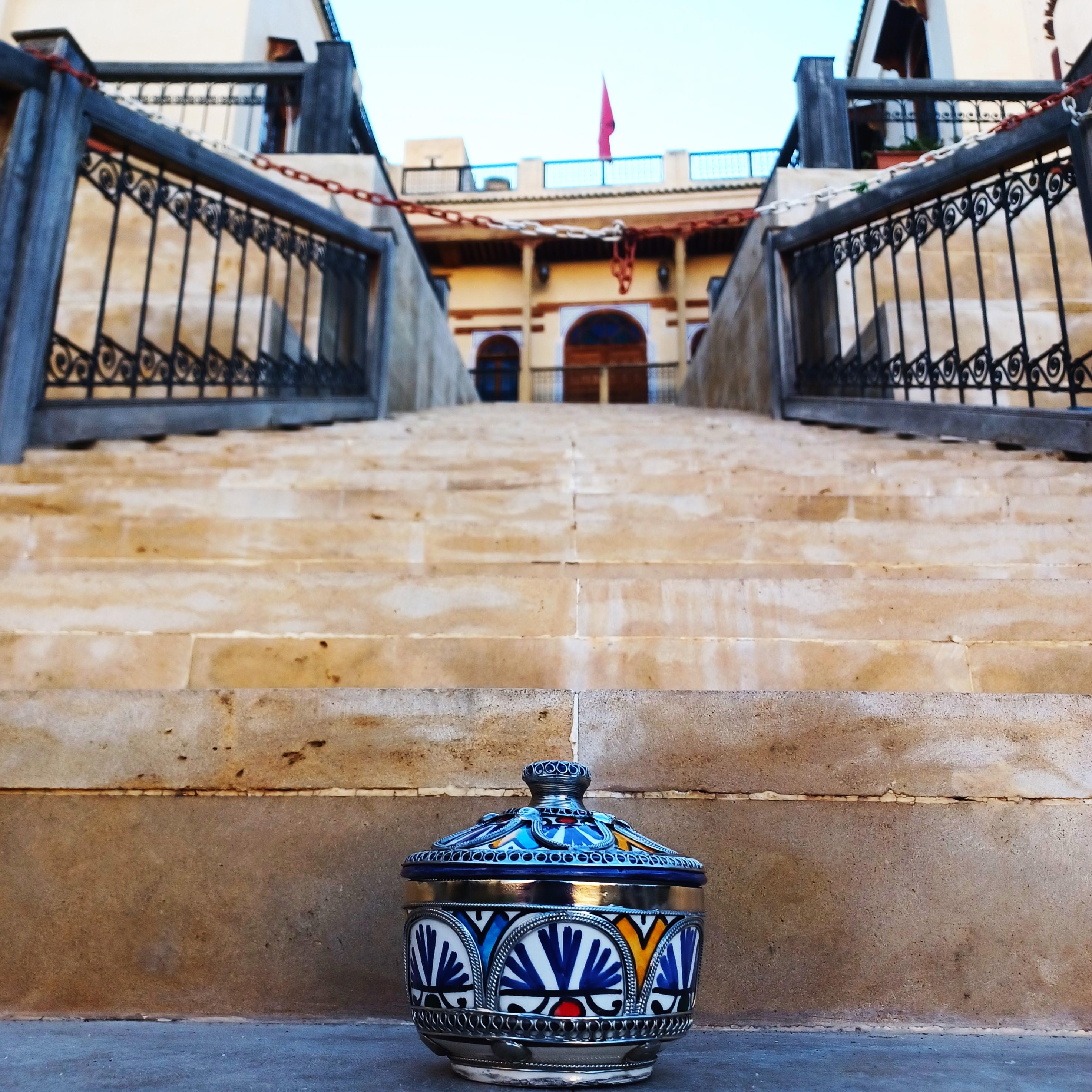 シルバーニッケル象嵌入り陶器収納ボックス - 陶器収納